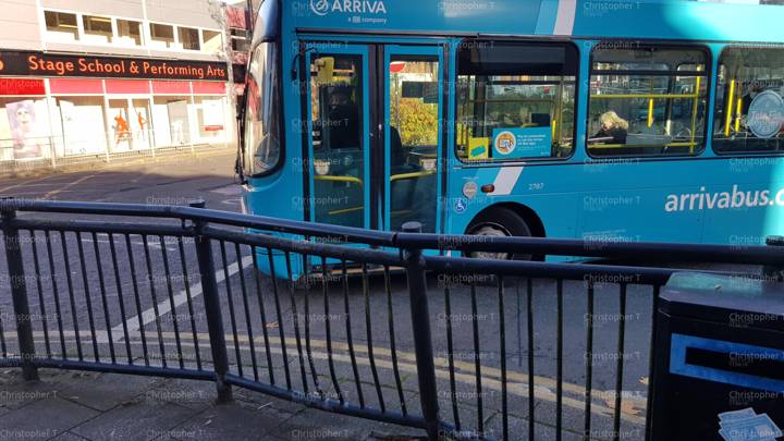 Image of Arriva Beds and Bucks vehicle 2787. Taken by Christopher T at 11.06.10 on 2021.11.25